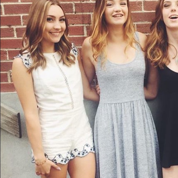 WHITE DETAILED ROMPER - Picture 1 of 3